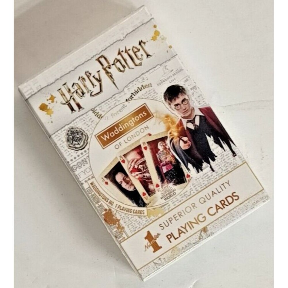 Harry Potter Hogwarts Wizarding World Playing Cards Waddington's of London NEW